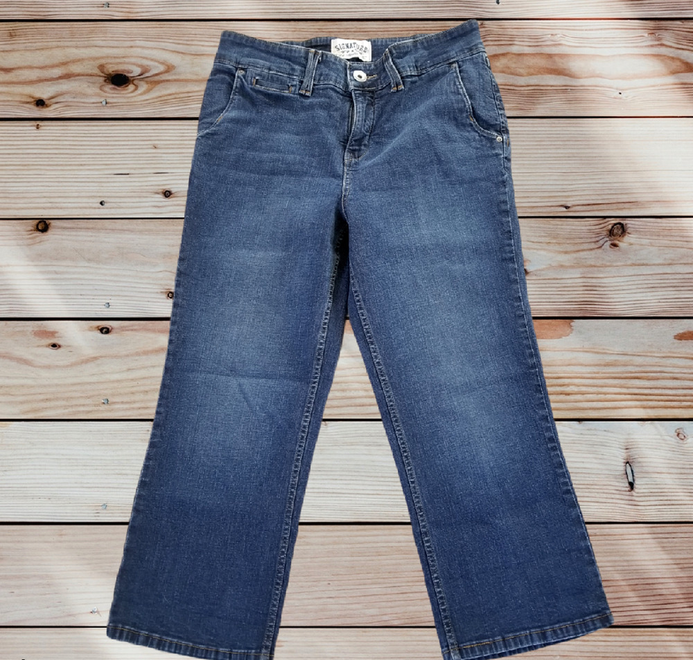 LEVI STRAUSS SIGNATURE Low Rise Bootcut Jeans - Size 12